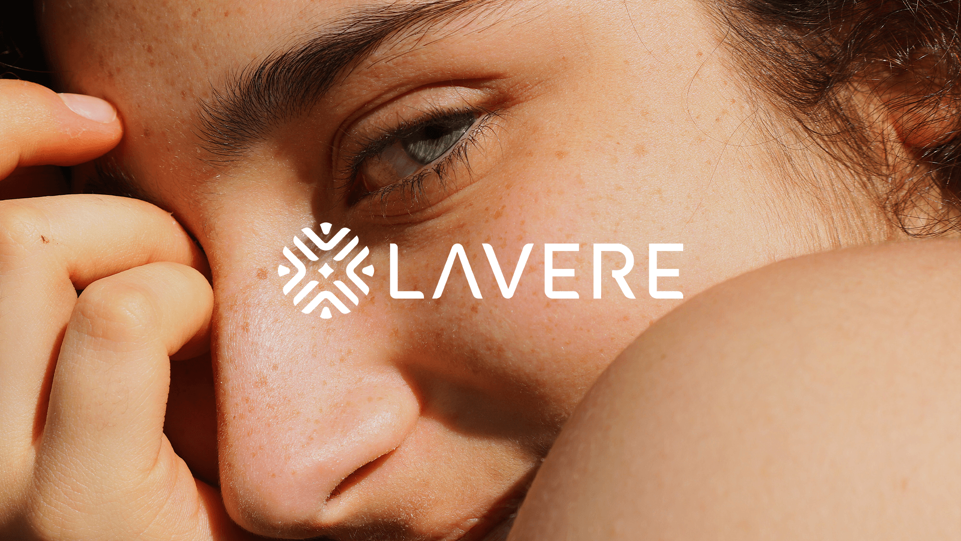 Lavere, Brand Identity